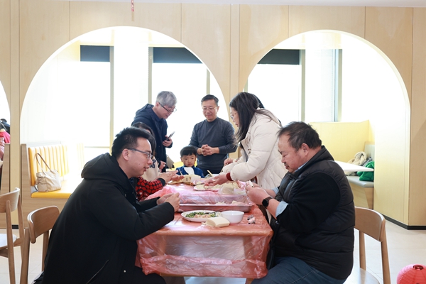 包饺子2.JPG